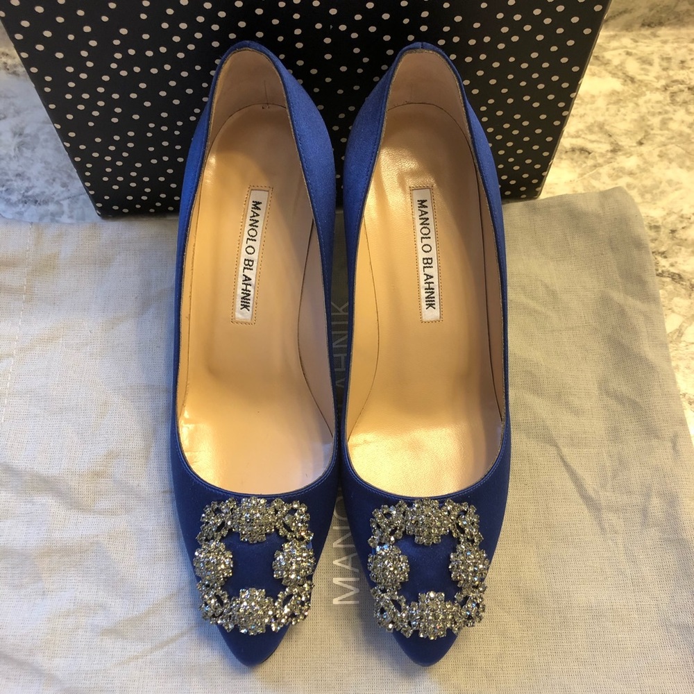 Manolo Blahniks Hangisi Pumps